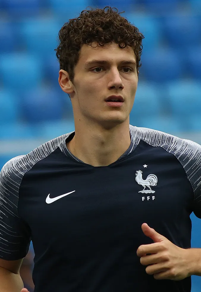 Benjamin Pavard con la maglia della Francia